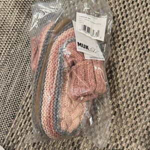 Muk Luks NWT Luxe Collection cuffed slipped socks in peach stripe in sealed bag